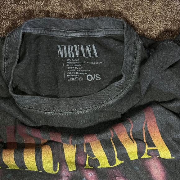👕 Nirvana Band Graphic Tee – O/S - Picture 3 of 7